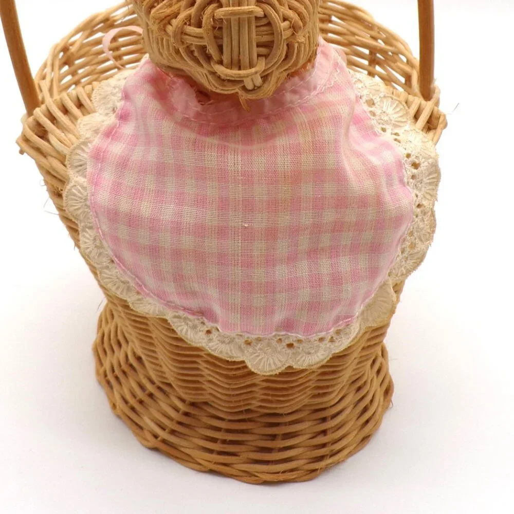 VTG Bunny Rabbit Basket Apron Wicker Woven Cottagecore Kitchen Decor Tabletop